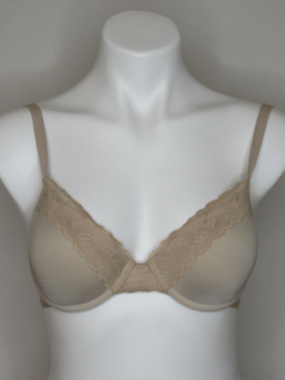 Natori Beige HIDDEN GLAMOUR Lace Trim Bra 32C